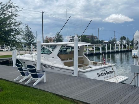 Tiara Yachts 3800 Open image