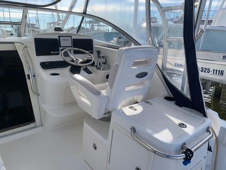 Boston Whaler 305 Conquest image