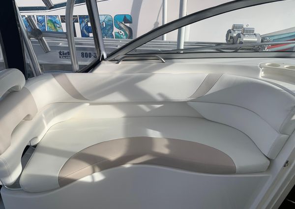 Boston Whaler 305 Conquest image