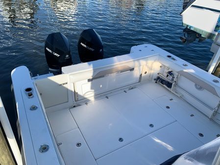 Boston Whaler 305 Conquest image