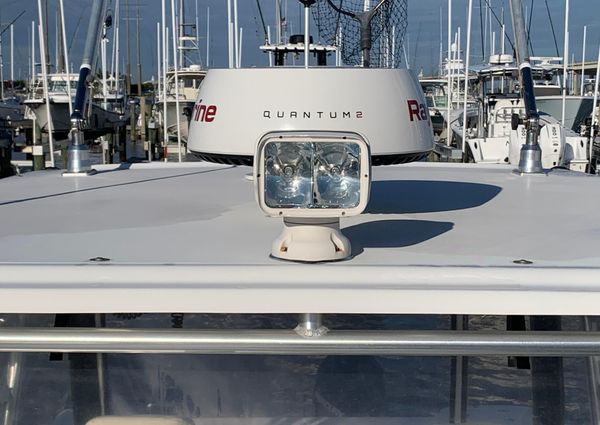 Boston Whaler 305 Conquest image