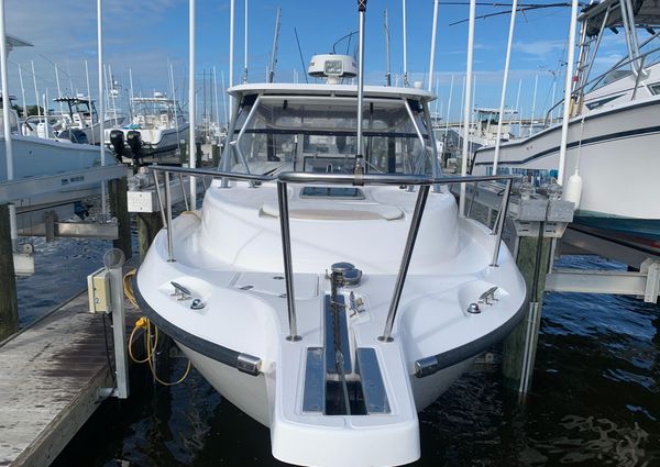 Boston Whaler 305 Conquest image