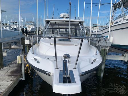 Boston Whaler 305 Conquest image