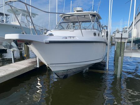 Boston Whaler 305 Conquest image