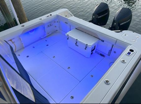 Boston Whaler 305 Conquest image