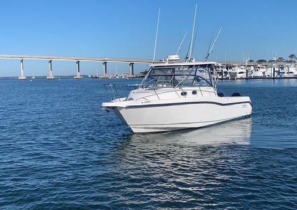 Boston Whaler 305 Conquest image