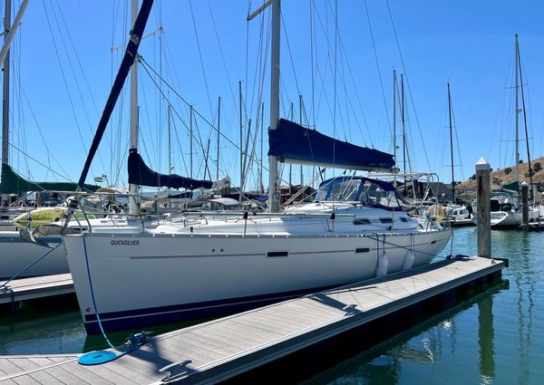 Beneteau Oceanis Clipper 393 image