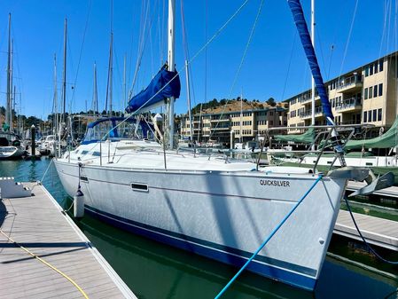 Beneteau Oceanis Clipper 393 image