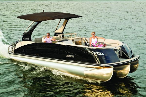 Harris Crowne DL 250 Twin Engine - main image