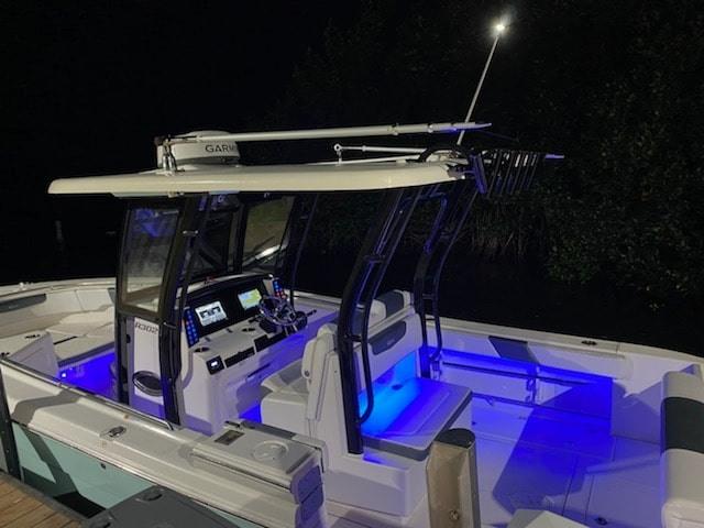 2020 Robalo 302