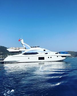 Azimut 66 image