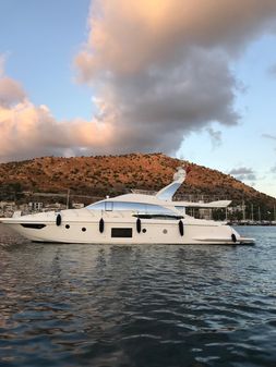 Azimut 66 image