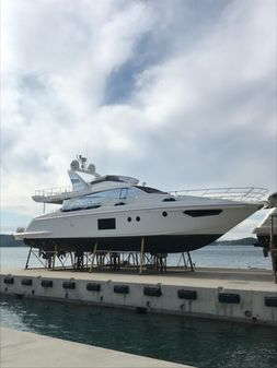 Azimut 66 image