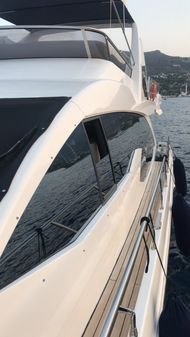 Azimut 66 image