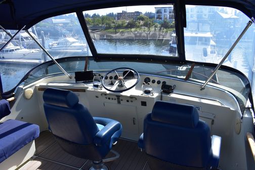 Tollycraft Cockpit Motor Yacht image