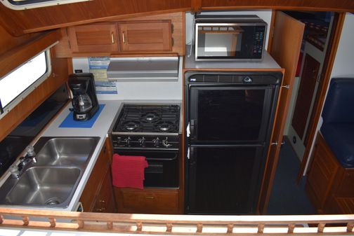 Tollycraft Cockpit Motor Yacht image