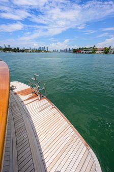 Lyman-Morse Motor Yacht image