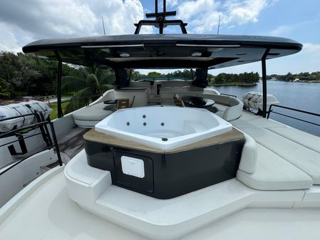 Azimut 116 image