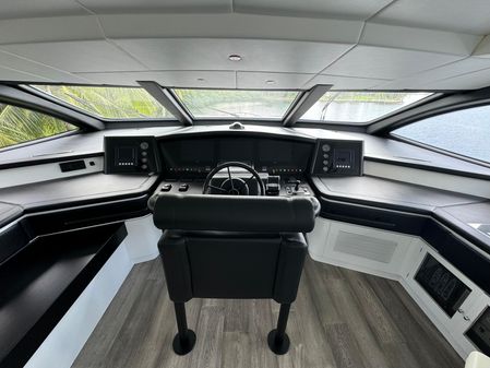 Azimut 116 image