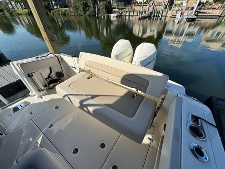 Boston Whaler 320 Vantage image