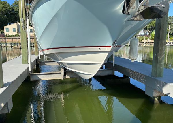 Boston Whaler 320 Vantage image
