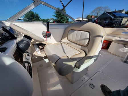 Sea Ray 260 Overnighter image