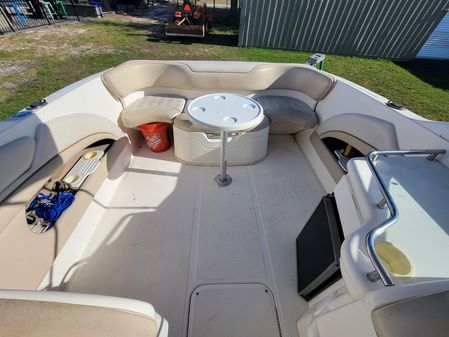 Sea Ray 260 Overnighter image