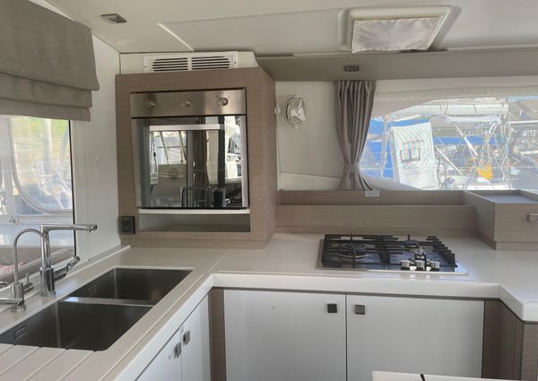 Fountaine Pajot Saona 47 image