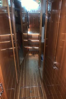 Riviera 51 Flybridge image