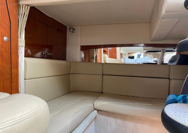 Sea Ray 320 Sundancer image