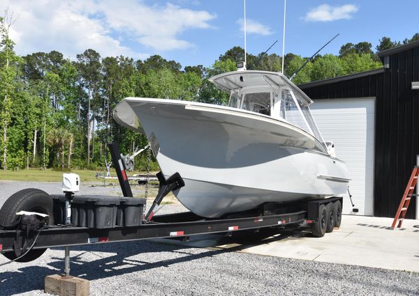 Custom Carolina 28 Cape Lookout, 2019 repower image