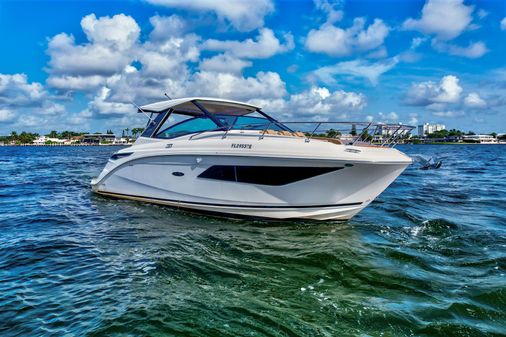 Sea Ray Sundancer 320 image