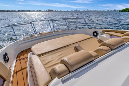 Sea Ray Sundancer 320 image