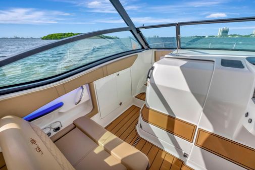 Sea Ray Sundancer 320 image