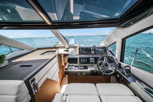 Galeon 56Sky image