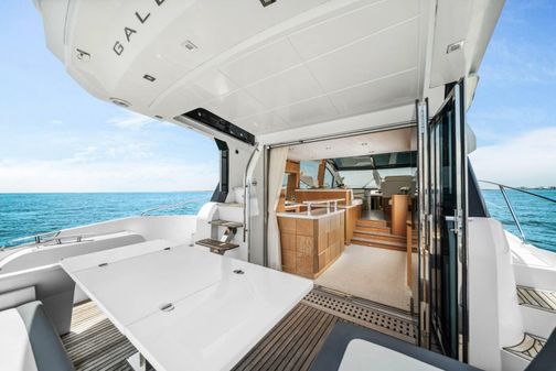 Galeon 56Sky image