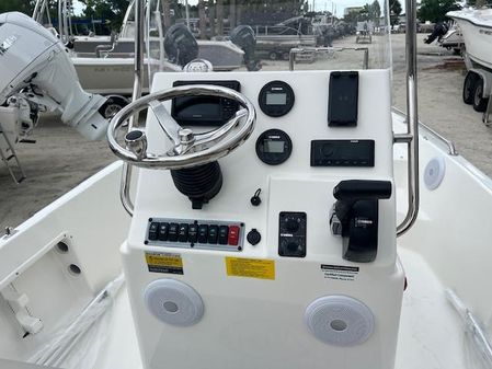 Key-west 1720-CENTER-CONSOLE image