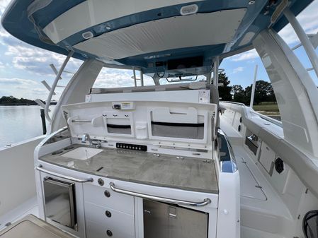 Boston Whaler 420 Outrage image