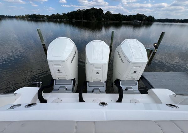 Boston Whaler 420 Outrage image