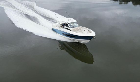 Boston Whaler 420 Outrage image