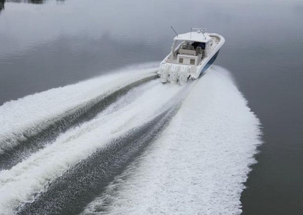 Boston Whaler 420 Outrage image