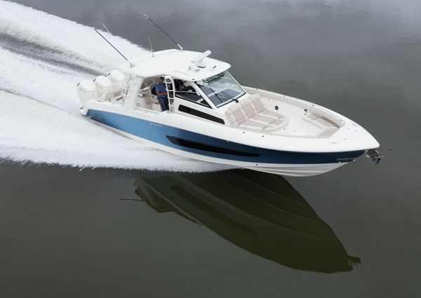 Boston Whaler 420 Outrage image