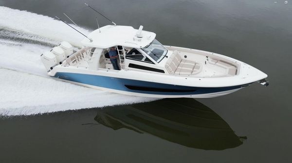 Boston Whaler 420 Outrage image