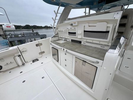 Boston Whaler 420 Outrage image