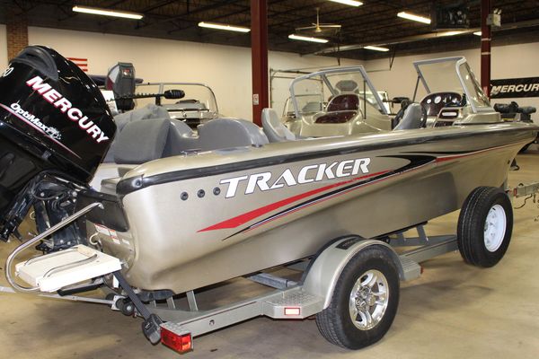 Tracker Tundra 20 Sport - main image
