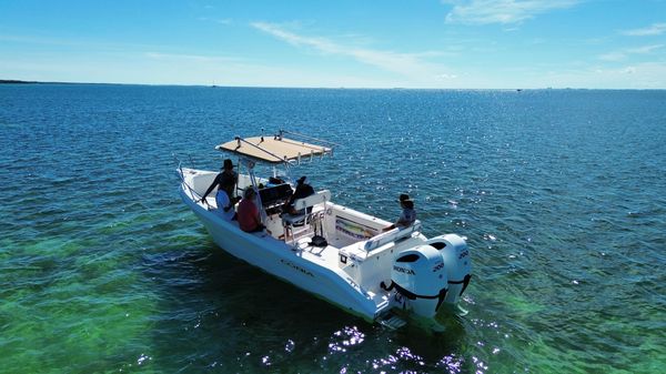 Cobia 274 Center Console image