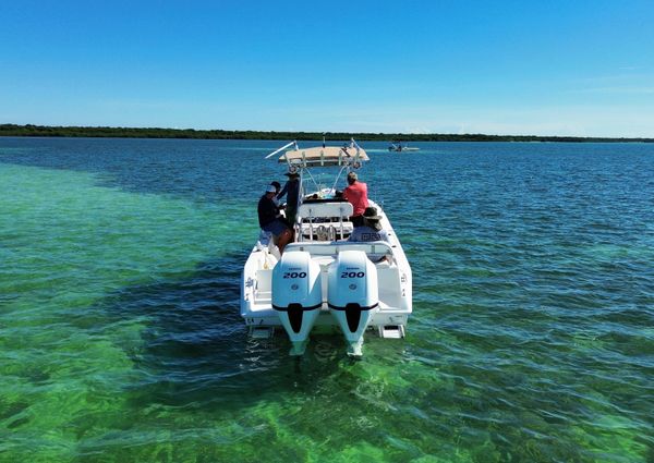 Cobia 274 Center Console image