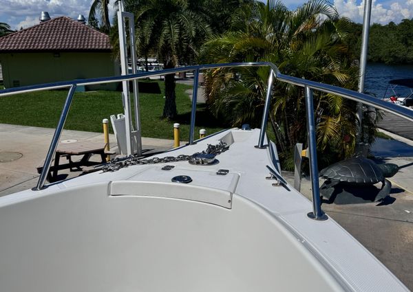 Cobia 274 Center Console image