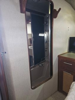 Bayliner 3870 image