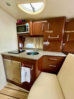 Regal 32 Express image